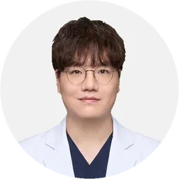 이영우