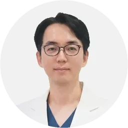 이동관